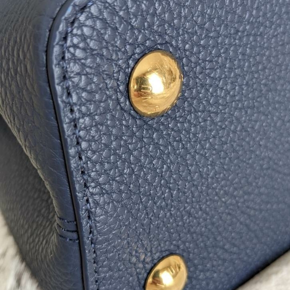 * SOLD *  Louis Vuitton Capucines MM - retail $9800 - new - Picture 8 of 14